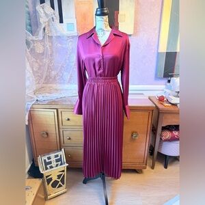 WHOLE OUTFIT Long Pleated Skirt Satin Blouse and Black Stiletto